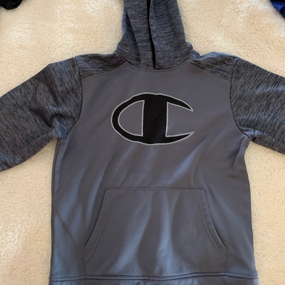 NWOT YOUTH CHAMPION LOGO HOODIE - Picture 4 of 5